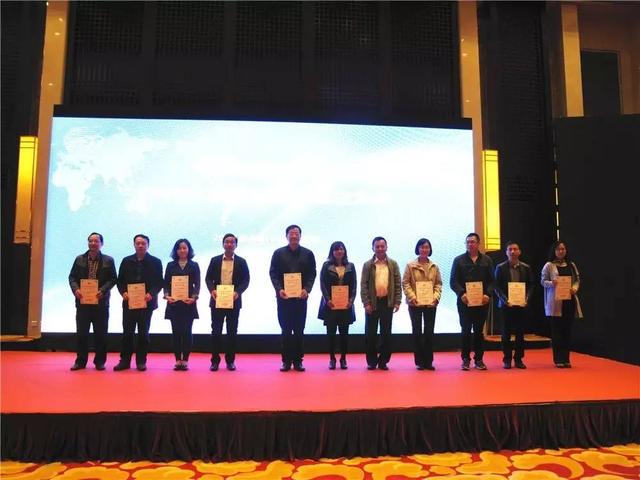 紡織頭條｜中國紡織工業聯合會標準化技術委員會今日成立，孫瑞哲提出4點要求